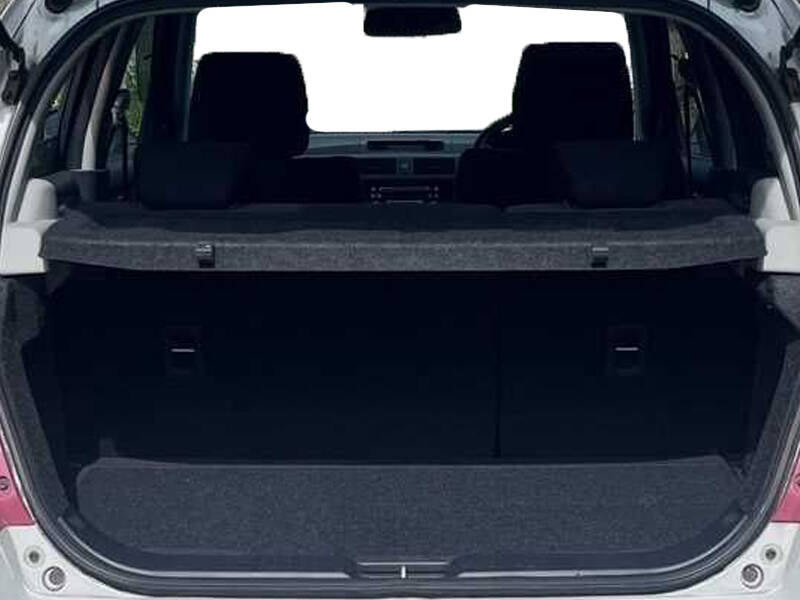 Suzuki Swift 1st Generation (Local) DLX Automatic 1.3 Suzuki Swift 1st Generation (Local) DLX Automatic 1.3